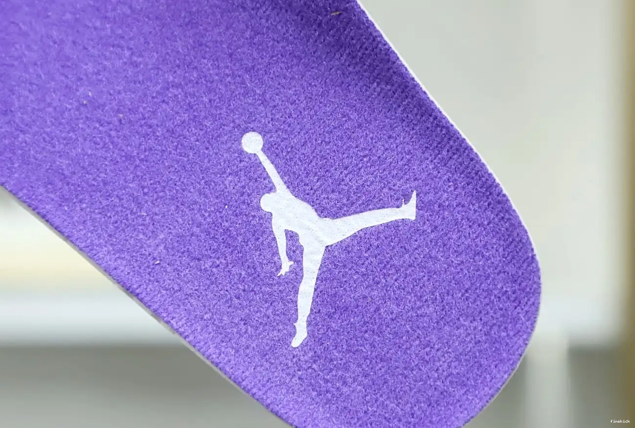 JORDAN METALLIC PURPLE 4 AIR 0615